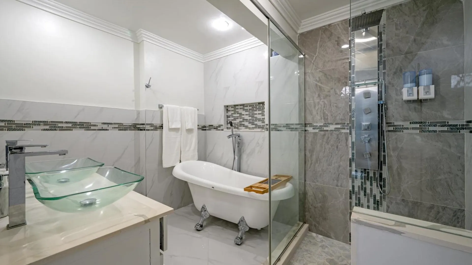 Marriott Seacastles E22, Montego Bay Aparthotel 3*,
