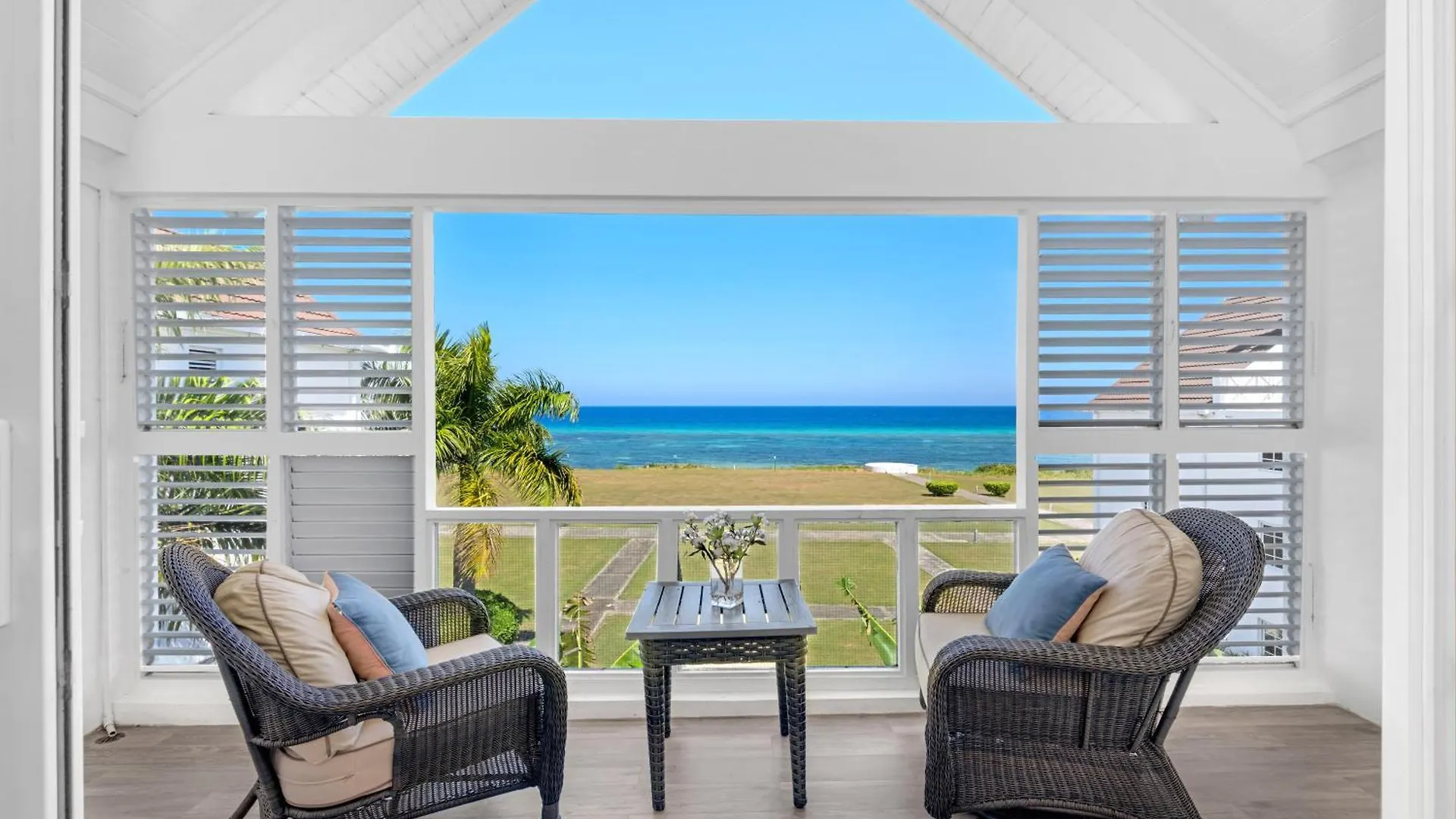 Marriott Seacastles E22, Montego Bay Aparthotel