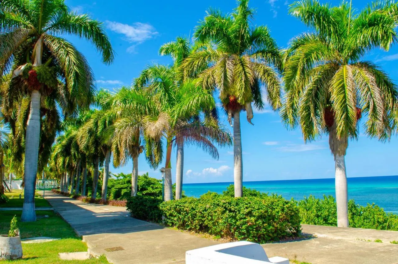 Marriott Seacastles E22, Montego Bay Aparthotel 3*,  Jamaica